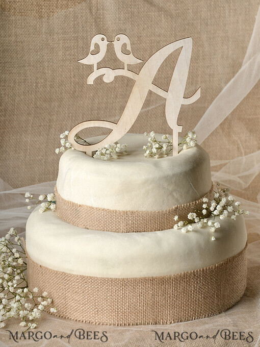 CAKE TOPPER RUSTIKAL  
 Kuchenaufsatz, aus Holz