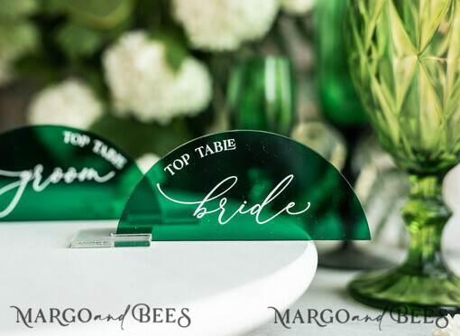 PLACE CARDS / TABLE CARDS Acrylic Gold Clear / Wood 3D Acrylic Arch Green Place card with stand, Emerald Green Acrylic Place card, White UV Plexi Flat Place card, Green Luxury Wedding Table Decor, Green Wedding Sign
