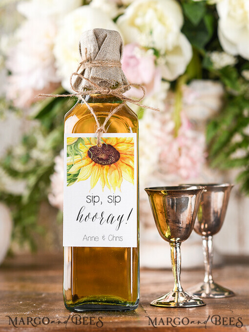 DRINKS LABELS Watercolor wine label