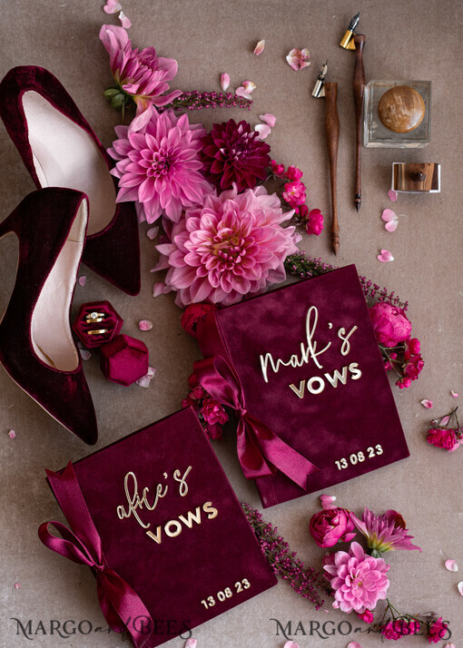 WEDDING VOWS Acrylklar Gold Burgunder Braut und Bräutigam Gelübde Bücher, kastanienrote Hochzeitsgelübde Bücher Set von zwei, Samt Marsala personalisierte Gelübde Heftchen, Goldener Spiegel seine und ihre Gelübde Bücher, Acryl Kupfer Gold benutzerdefinierte Hochzeitsgelübde Kästen, Brautparty Geschenk