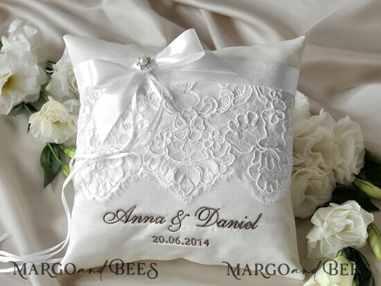 RING BEARER BOXES & PILLOWS Classic Ring Pillows Vintage Lace Wedding Ring Pillow • Embroidered Ring Bearer Pillow • Ring Bearer Pillow Presonalised 06/kor/pod
