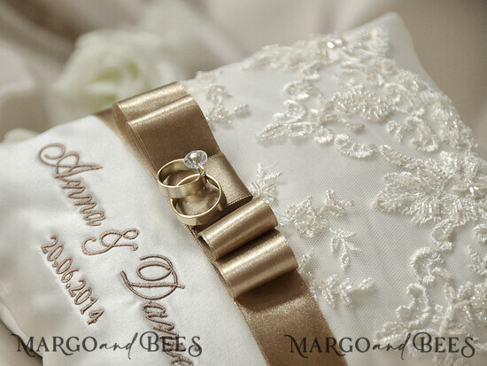 RING BEARER BOXES & PILLOWS Classic Ring Pillows Handmade Lace Wedding Ring Pillow • Vintage Ring Bearer Pillow • Custom Glamour Ring Bearer 35/kor/pod