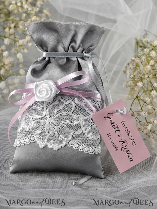 HOCHZEITSGESCHENKE Geschenktüten aus Satin und Spitze Hochzeitsgeschenke, Saltin Spitzenbeutel 21/st/bg