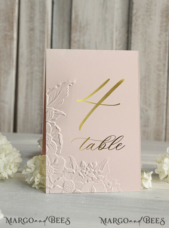 TABLE DECOR SIGNS glitter Elegant Gold Wedding Table Number Card with Embossed Floral Design,blush pink Textured Paper, Folded Tent Style, Classic Font, Luxury Reception Decor 02/em3DRWzl/tn25