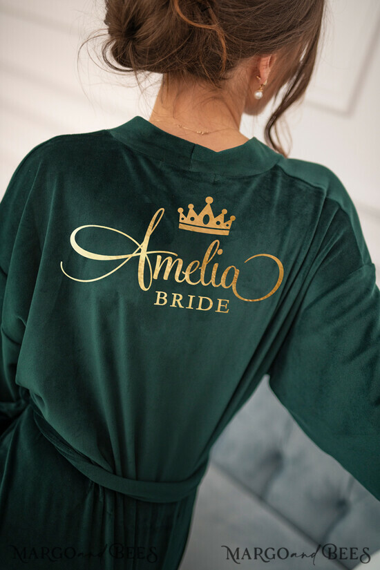 NEWLY WEDS COUPLE GIFTS Bride gifts Green wedding robe with gold foil inscription 07/VELszl/bride