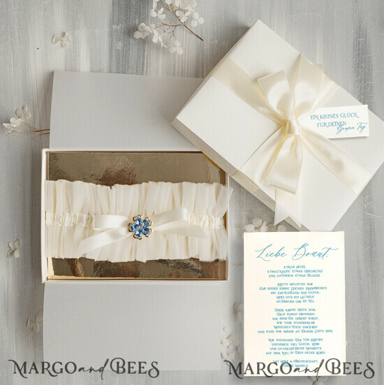 BRIDE bolero, robes, garter Geschenkidee für die Braut Strumpfband Elegantes Strumpfband für die Braut – Geschenkbox mit „Etwas Blauem“ und Grußkarte 02/TSblau/podDE