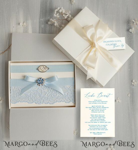BRIDE bolero, robes, garter Geschenkidee für die Braut Strumpfband Doppeltes Strumpfband-Set für die Braut – edel & romantisch in Geschenkbox mit Gedicht – perfektes Geschenk zur Hochzeit 21/TSblau/podDE