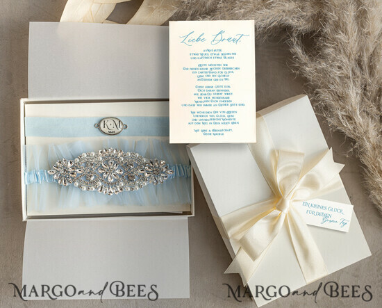BRIDE bolero, robes, garter Geschenkidee für die Braut Strumpfband Strumpfband Etwas Blaues Geschenk für die Braut von der Trauzeugin JGA 06/TSblau/podDE