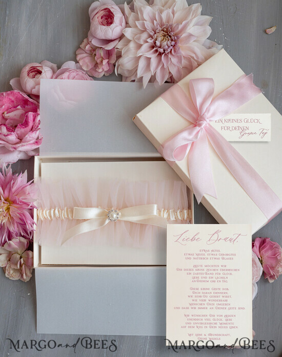 BRIDE bolero, robes, garter Geschenkidee für die Braut Strumpfband Rose Tüll-Strumpfband in Geschenkbox – Überraschung vom Junggesellinnenabschied 16/TSrosa/podDE