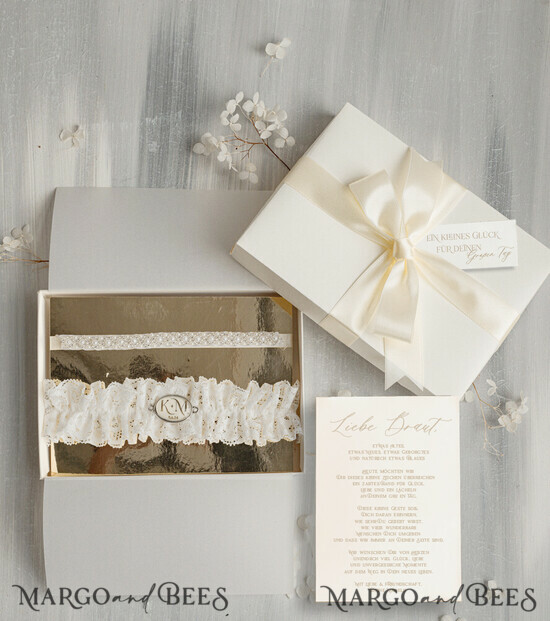 BRIDE bolero, robes, garter Geschenkidee für die Braut Strumpfband Exklusives Geschenkset für die Braut – Doppeltes Strumpfband mit Grußkarte in edler Geschenkbox 06/TSecru/podDE