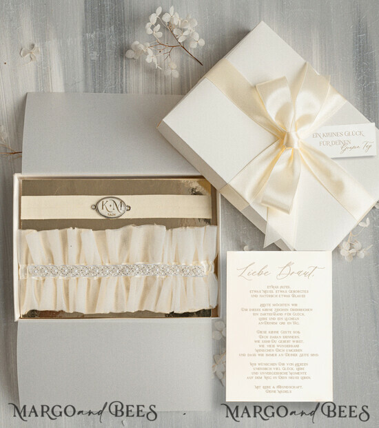 BRIDE bolero, robes, garter Geschenkidee für die Braut Strumpfband Strumpfband Ecru mit Personalisierung – Geschenkset für die Braut – Etwas Blaues zur Hochzeit 03/TSecru/podDE