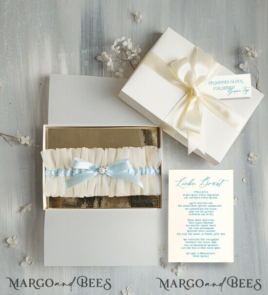 BRIDE bolero, robes, garter Geschenkidee für die Braut Strumpfband Elegantes Strumpfband für die Braut – Geschenkbox mit „Etwas Blauem“ und Grußkarte 16/TSblau/podDE