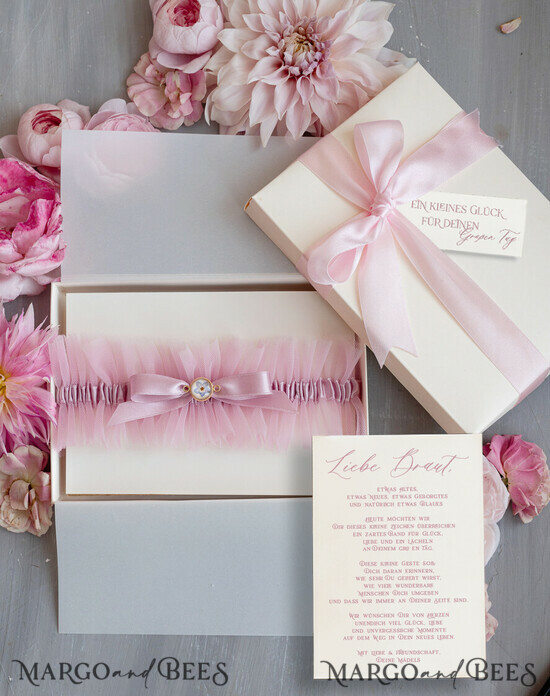 BRIDE bolero, robes, garter Geschenkidee für die Braut Strumpfband Tüll-Strumpfband in Geschenkbox – Überraschung vom Junggesellinnenabschied 05/TSrosa/podDE