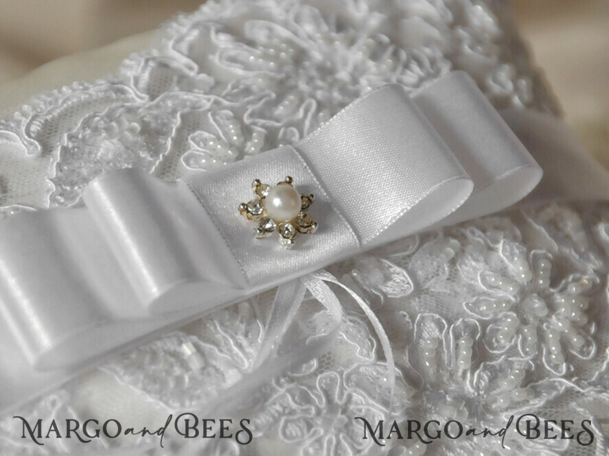 RING BEARER BOXES & PILLOWS Classic Ring Pillows Vintage wedding Ring Pillow • Custom Ring Bearer Pillow • Boho Glam Ring Bearer