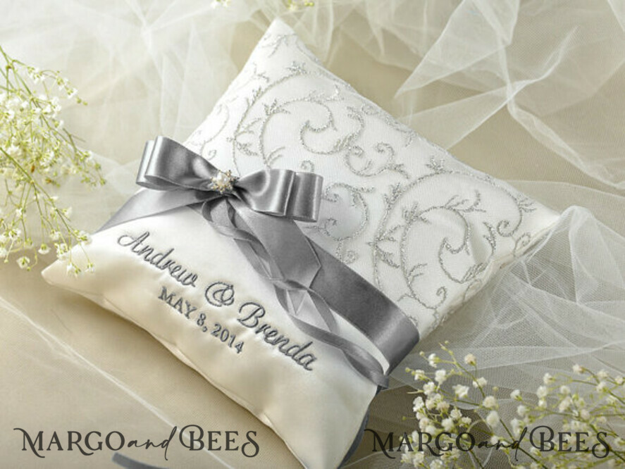 RING BEARER BOXES & PILLOWS Classic Ring Pillows Vintage wedding Ring Pillow • Custom Ring Bearer Pillow • Boho Glam Ring Bearer