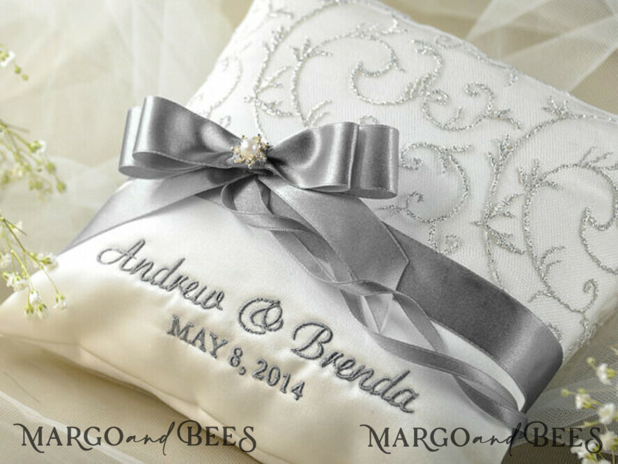 RING BEARER BOXES & PILLOWS Classic Ring Pillows Vintage wedding Ring Pillow • Custom Ring Bearer Pillow • Boho Glam Ring Bearer