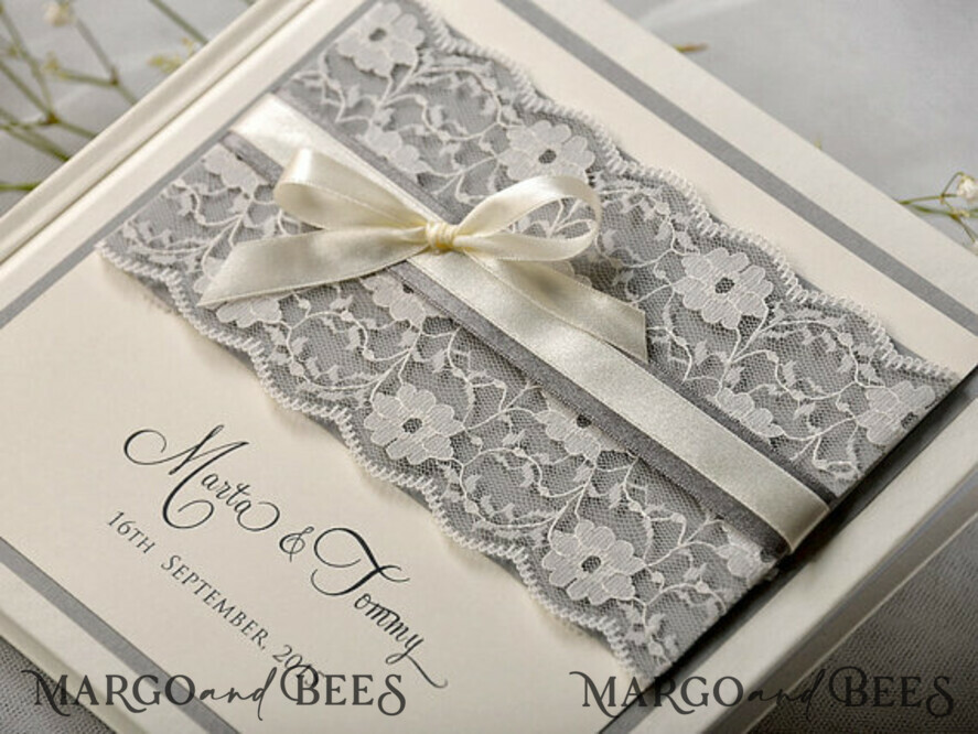 Rerto wedding guestbook