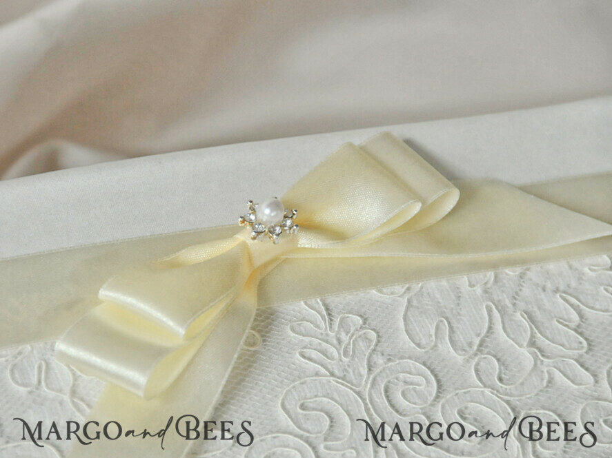 Wedding guestbook for polaroids, white