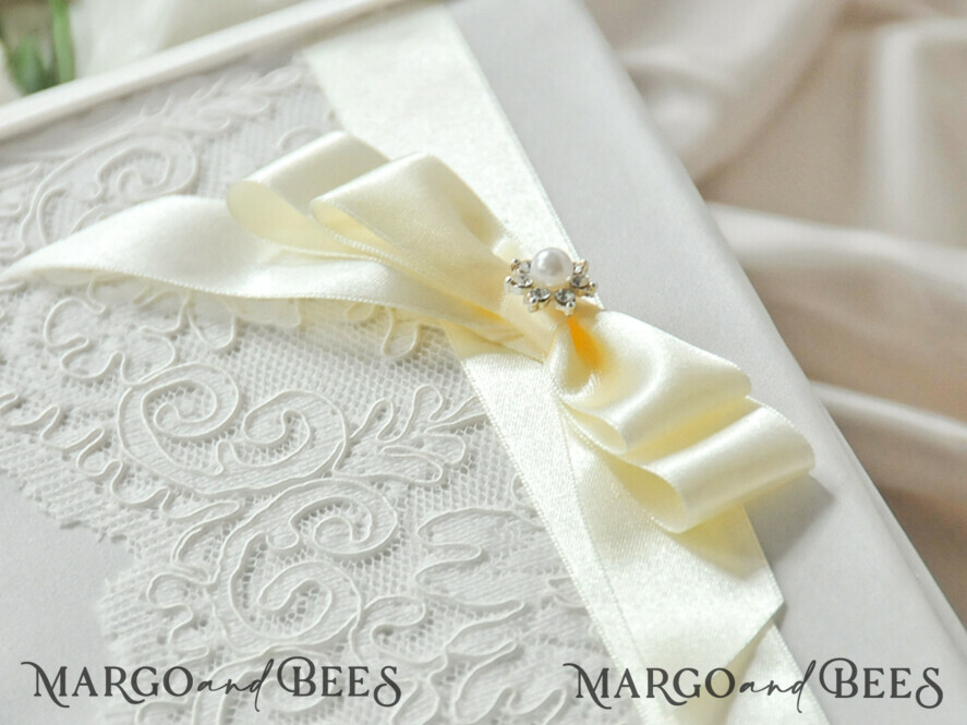 Wedding guestbook for polaroids, white