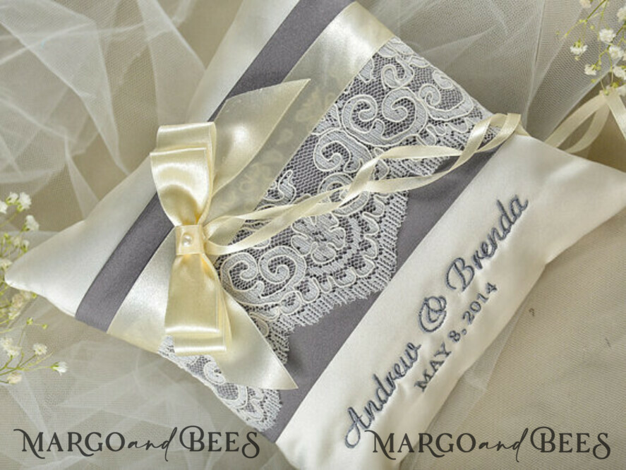 Custom Wedding Ring box for ceremony, Wedding Ring Pillow • Presonalised Ring Bearer Pillow • Custom Wedding Ring Bearer