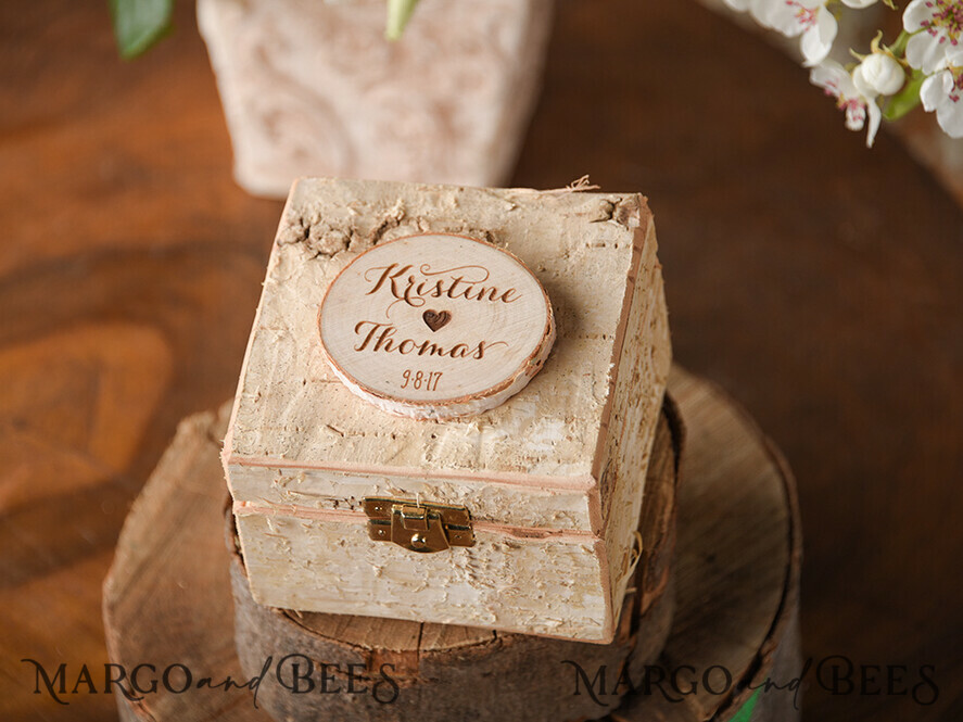 RING BEARER BOXES & PILLOWS Epoxy Wedding rings Box Custom Wedding Ring box for ceremony, wood wedding ring box • rustic wedding rings box • real flowers in resin luxury ring box