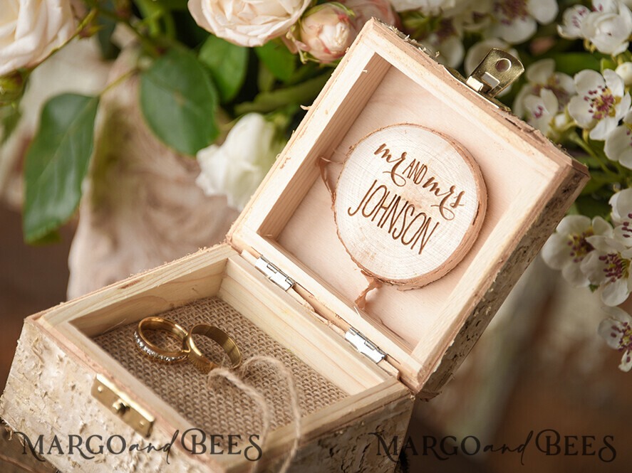 RING BEARER BOXES & PILLOWS Epoxy Wedding rings Box Custom Wedding Ring box for ceremony, wood wedding ring box • rustic wedding rings box • real flowers in resin luxury ring box