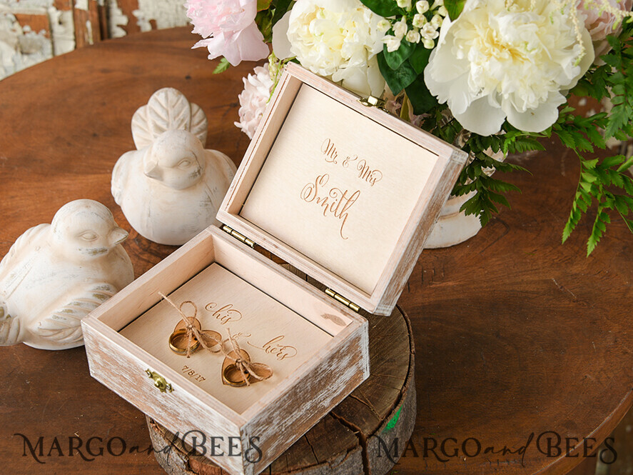 RING BEARER BOXES & PILLOWS Epoxy Wedding rings Box Personalised wedding box his and hers, wood wedding ring box • rustic wedding rings box • real flowers in resin luxury ring box