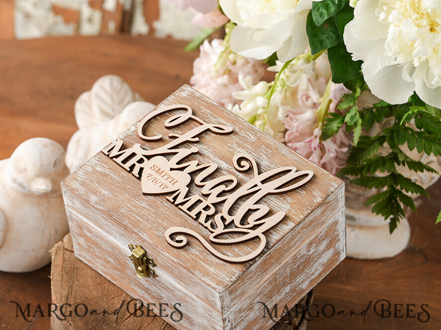 RING BEARER BOXES & PILLOWS Epoxy Wedding rings Box Personalised wedding box his and hers, wood wedding ring box • rustic wedding rings box • real flowers in resin luxury ring box