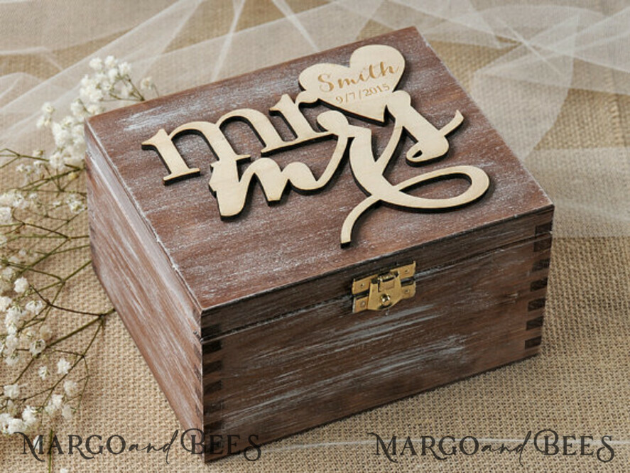 RING BEARER BOXES & PILLOWS Epoxy Wedding rings Box Presoanlised wedding Ring box for 2 or 3 rings, wooden wedding ring box • rustic ring bearer box • real flowers in resin luxury ring box