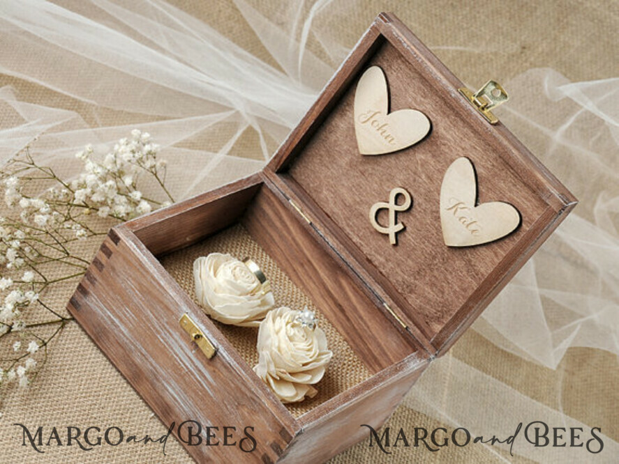 RING BEARER BOXES & PILLOWS Epoxy Wedding rings Box Presoanlised wedding Ring box for 2 or 3 rings, wooden wedding ring box • rustic ring bearer box • real flowers in resin luxury ring box