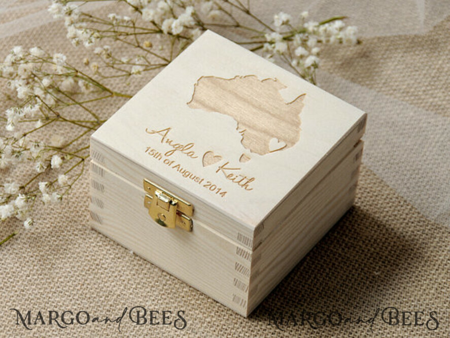 RING BEARER BOXES & PILLOWS Epoxy Wedding rings Box Personalised wedding box his and hers, wood wedding ring box • rustic wedding rings box • real flowers in resin luxury ring box