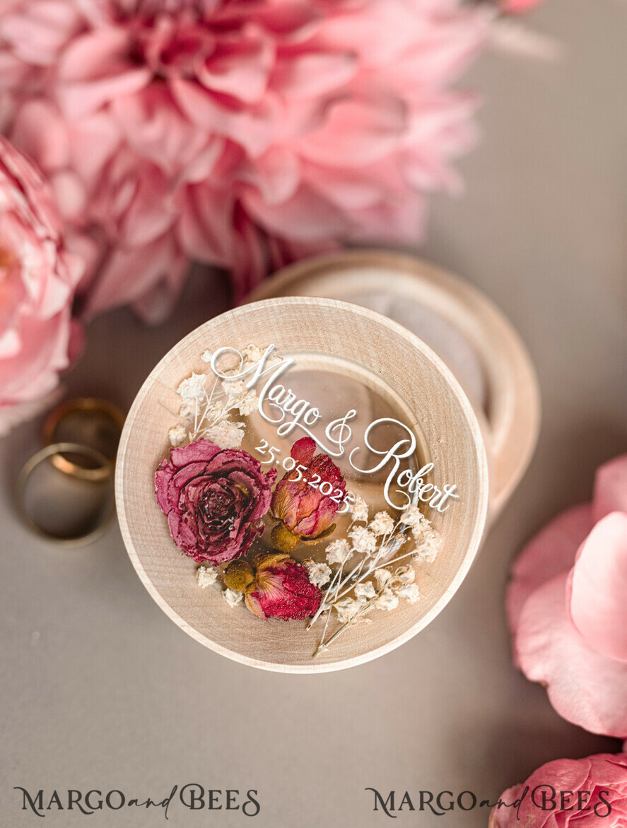 RING BEARER BOXES & PILLOWS Epoxy Wedding rings Box Elegant Epoxy Wedding Ring Box, Customized Resin Ring Box With Engraving, Minimalistic Real Flower Wedding Ring Box With Velvet, Rustic Wedding Stationery