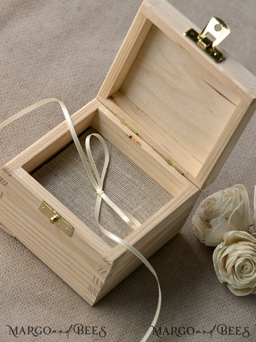 RING BEARER BOXES & PILLOWS Epoxy Wedding rings Box Personalised wedding box his and hers, wood wedding ring box • rustic wedding rings box • real flowers in resin luxury ring box