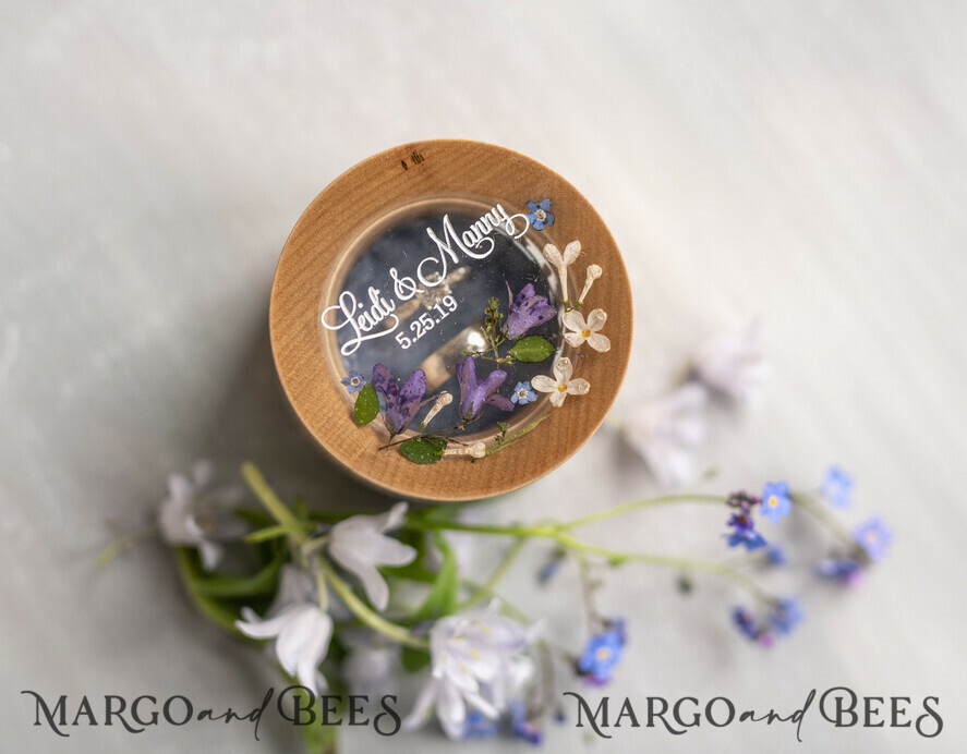 RING BEARER BOXES & PILLOWS Epoxy Wedding rings Box Personalised wedding box his and hers, Handmade wedding ring box • Real Flowers ring bearer box • wood luxury ring box