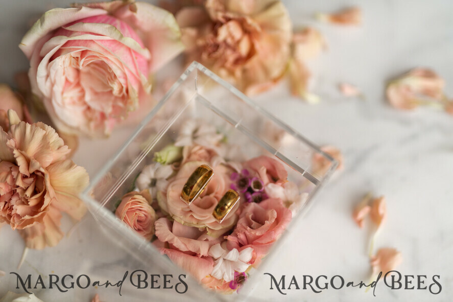 RING BEARER BOXES & PILLOWS Epoxy Wedding rings Box Gold Love wedding Box, rustic glam wedding ring box • handmade ring bearer box • Clear Transparent luxury ring box