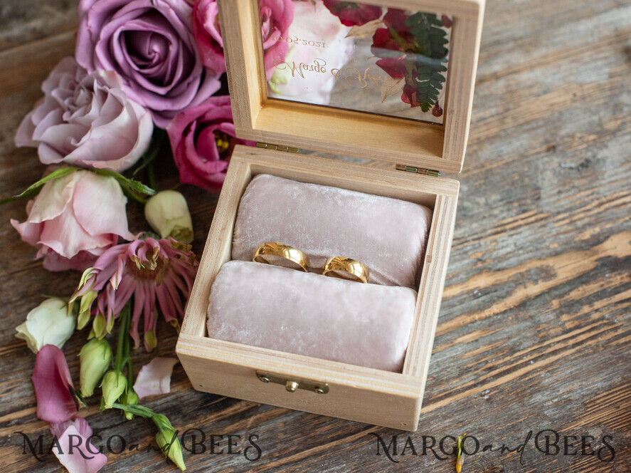 RING BEARER BOXES & PILLOWS Epoxy Wedding rings Box Personalised wedding box his and hers, wood wedding ring box • rustic wedding rings box • real flowers in resin luxury ring box