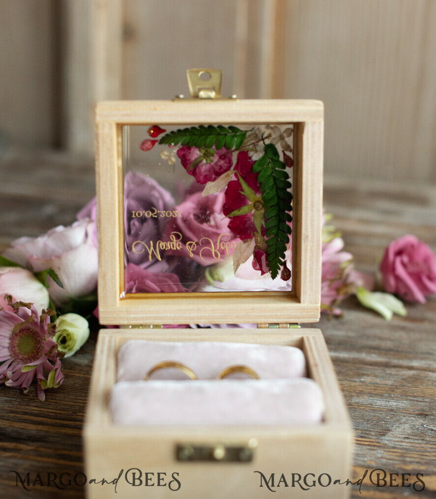 RING BEARER BOXES & PILLOWS Epoxy Wedding rings Box Personalised wedding box his and hers, wood wedding ring box • rustic wedding rings box • real flowers in resin luxury ring box