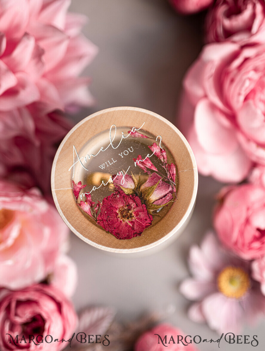 RING BEARER BOXES & PILLOWS Epoxy Wedding rings Box Luxury Resin Wedding Ring Box, Minimalistic Engraved Real Flower Ring Box, Personalized Epoxy Box With Nude Velvet, Rustic Bespoke Ring Box