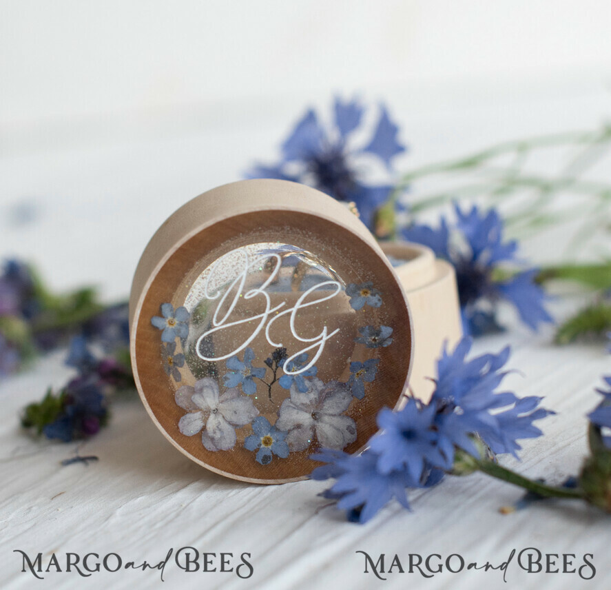RING BEARER BOXES & PILLOWS Epoxy Wedding rings Box Presonaised Ring Box for wedding bands, wood wedding ring box • rustic wedding rings box • real flowers in resin luxury ring box