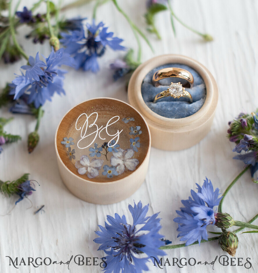 RING BEARER BOXES & PILLOWS Epoxy Wedding rings Box Presonaised Ring Box for wedding bands, wood wedding ring box • rustic wedding rings box • real flowers in resin luxury ring box