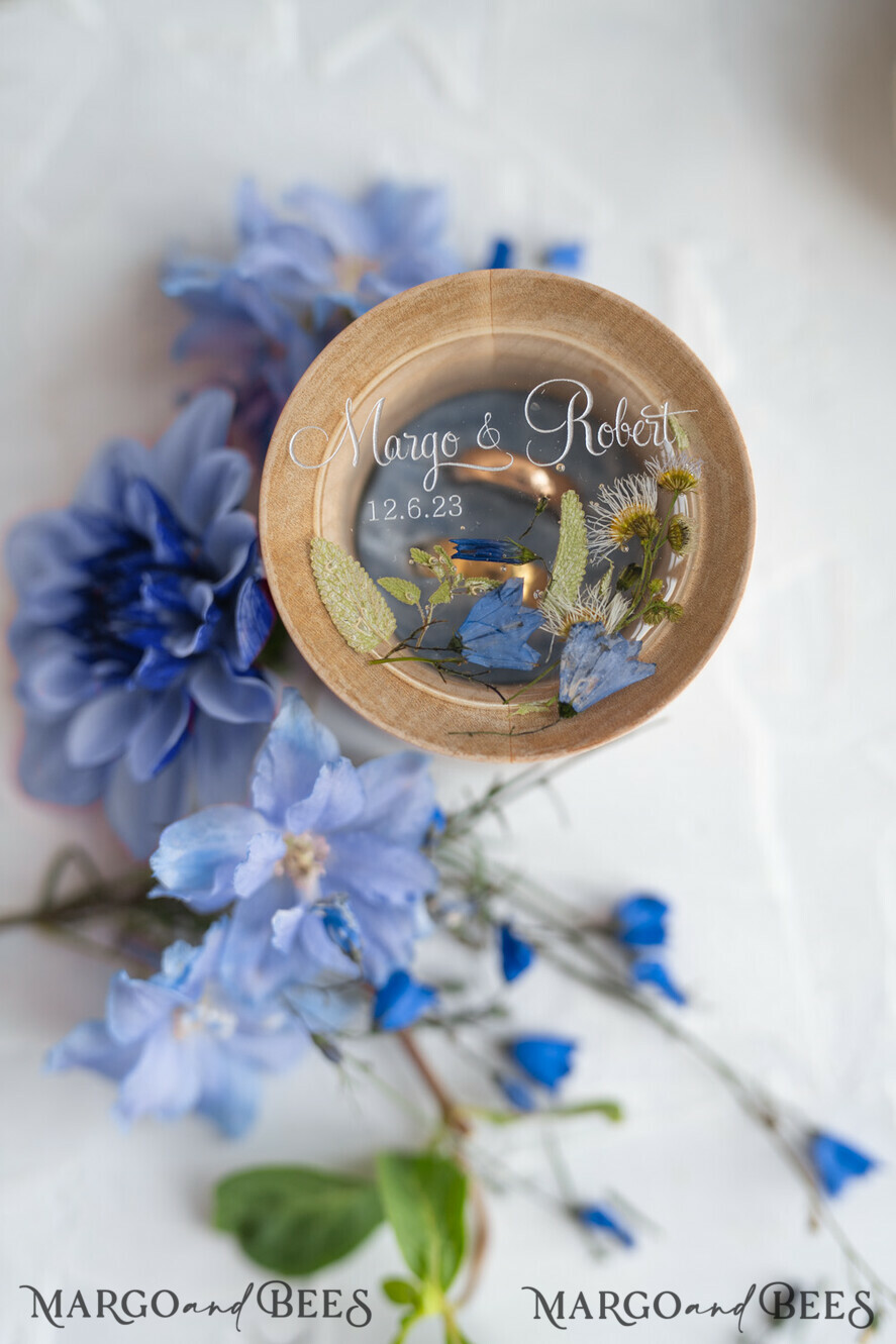 RING BEARER BOXES & PILLOWS Epoxy Wedding rings Box Personalised wedding box his and hers, Handmade wedding ring box • Real Flowers ring bearer box • wood luxury ring box