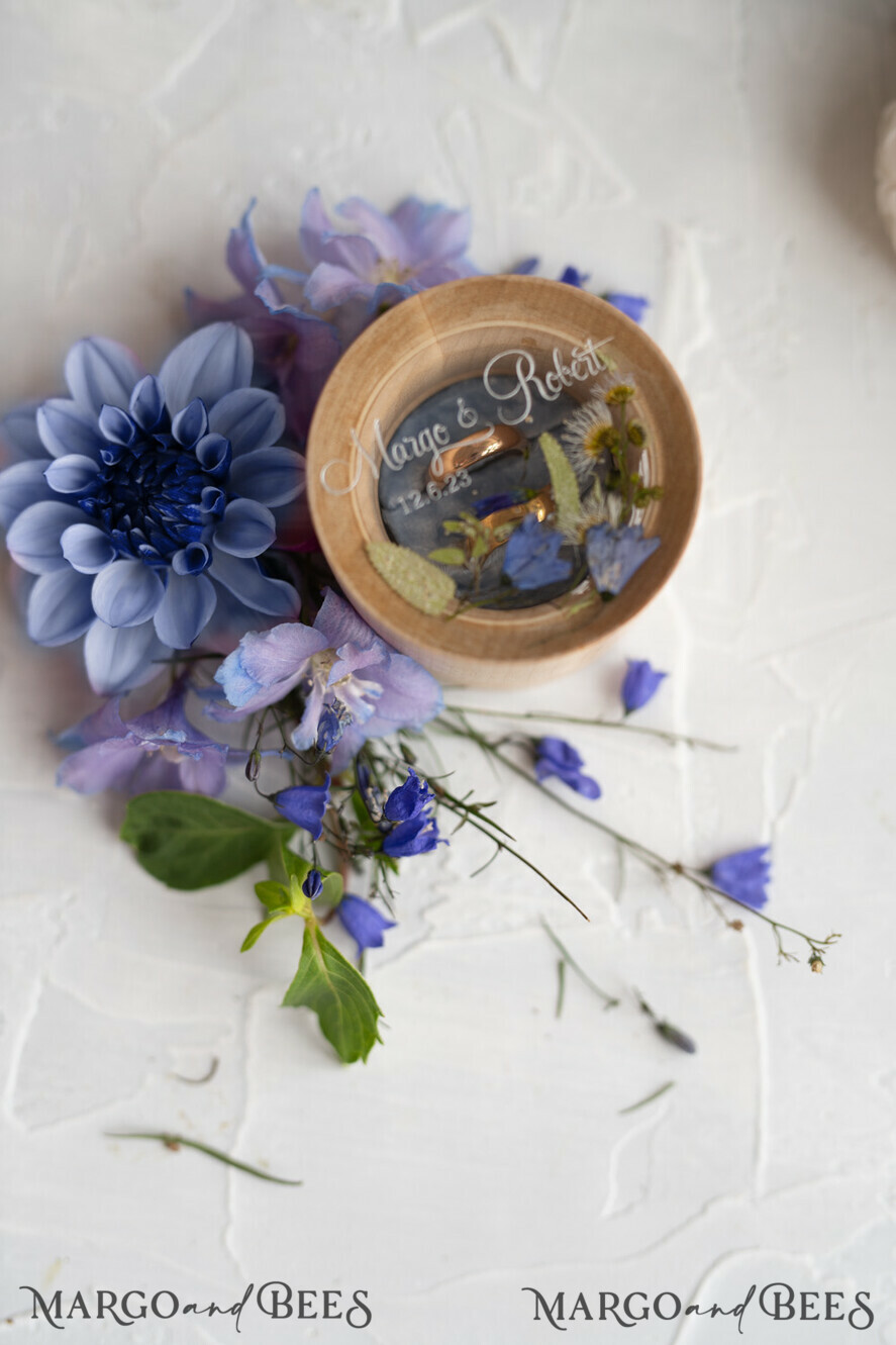RING BEARER BOXES & PILLOWS Epoxy Wedding rings Box Personalised wedding box his and hers, Handmade wedding ring box • Real Flowers ring bearer box • wood luxury ring box