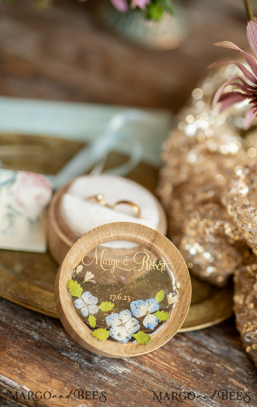RING BEARER BOXES & PILLOWS Epoxy Wedding rings Box Custom Wedding Ring box for ceremony, wood wedding ring box • rustic wedding rings box • real flowers in resin luxury ring box