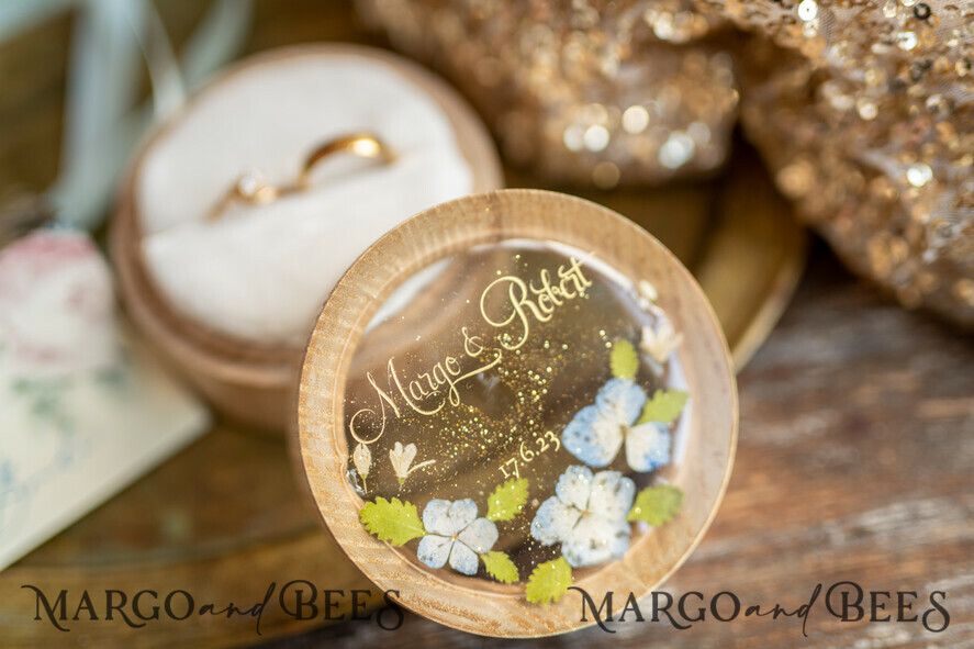 RING BEARER BOXES & PILLOWS Epoxy Wedding rings Box Custom Wedding Ring box for ceremony, wood wedding ring box • rustic wedding rings box • real flowers in resin luxury ring box