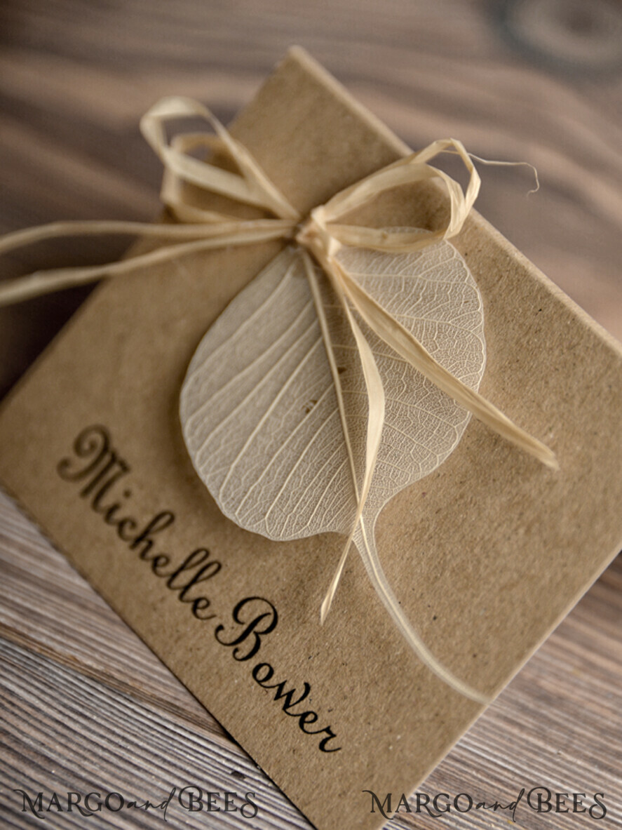 PLACE CARDS / TABLE CARDS Rustic Eco Wedding Place cards Minimalistic Rustic Eco Brown Wedding Place Cards with Raffia Twine and Dried Leaf, Simple Wedding Stationery, Elegant Wedding Place Cards, Rustic Escort Cards