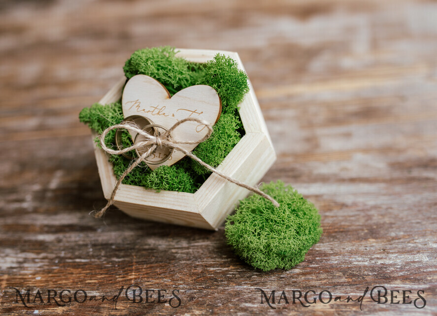 RING BEARER BOXES & PILLOWS Rustic Wedding Moss Bearer engraved wedding ring box • personalised rustic ring box • ring earer moss box