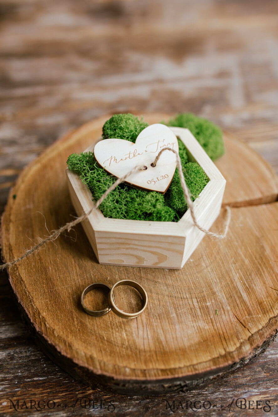 RING BEARER BOXES & PILLOWS Rustic Wedding Moss Bearer engraved wedding ring box • personalised rustic ring box • ring earer moss box