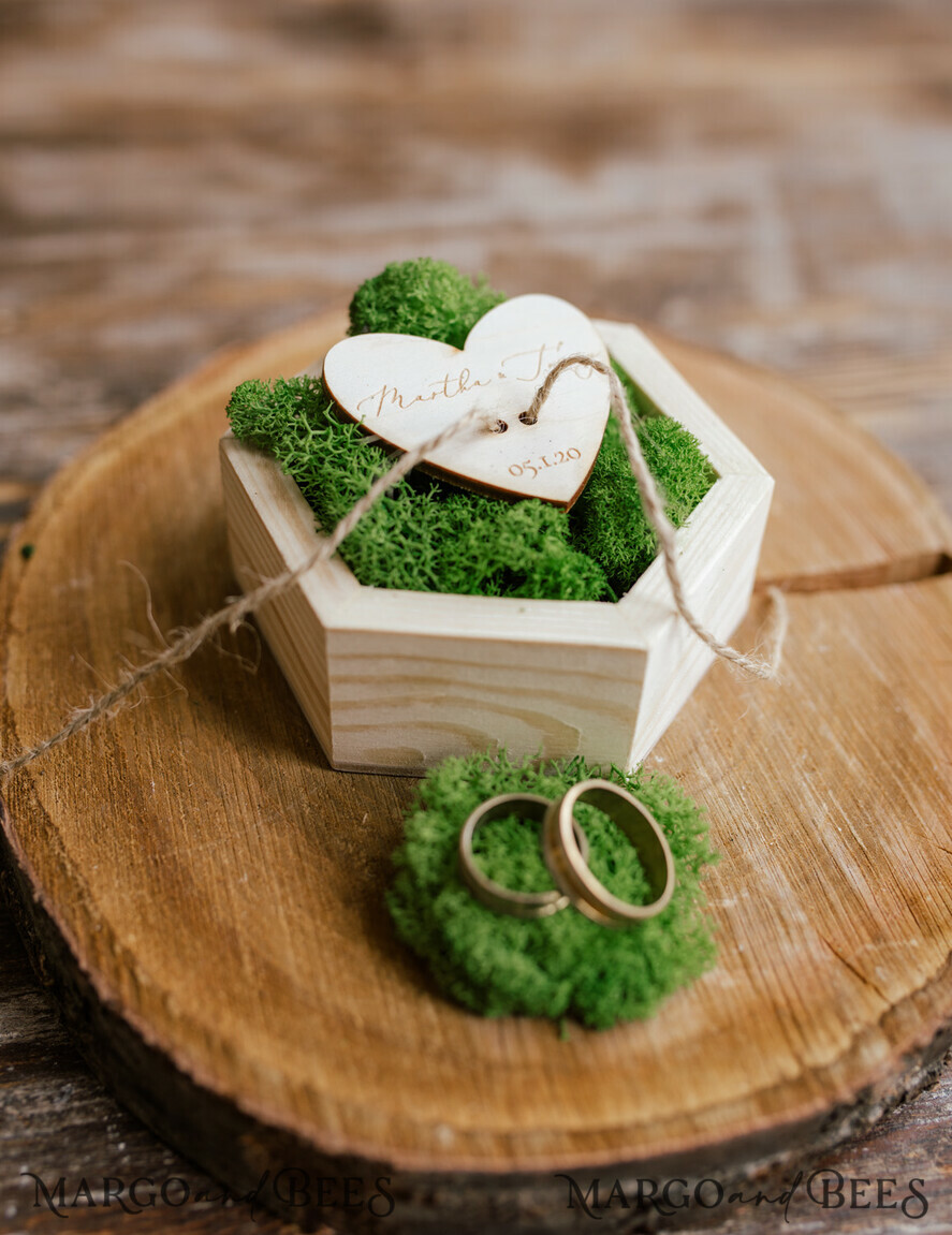 RING BEARER BOXES & PILLOWS Rustic Wedding Moss Bearer engraved wedding ring box • personalised rustic ring box • ring earer moss box