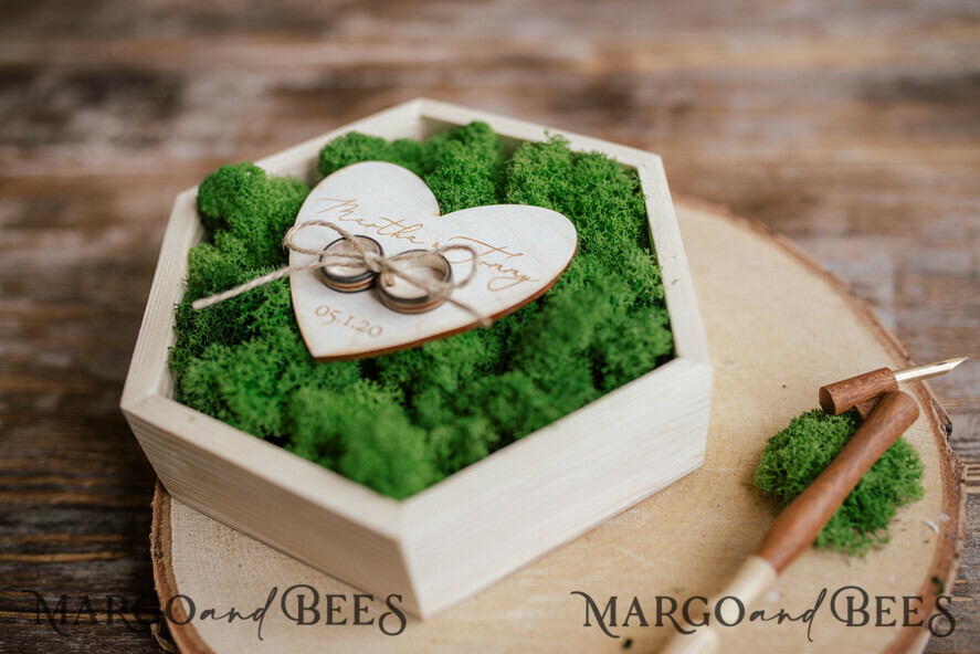 RING BEARER BOXES & PILLOWS Rustic Wedding Moss Bearer engraved wedding ring box • personalised rustic ring box • ring earer moss box