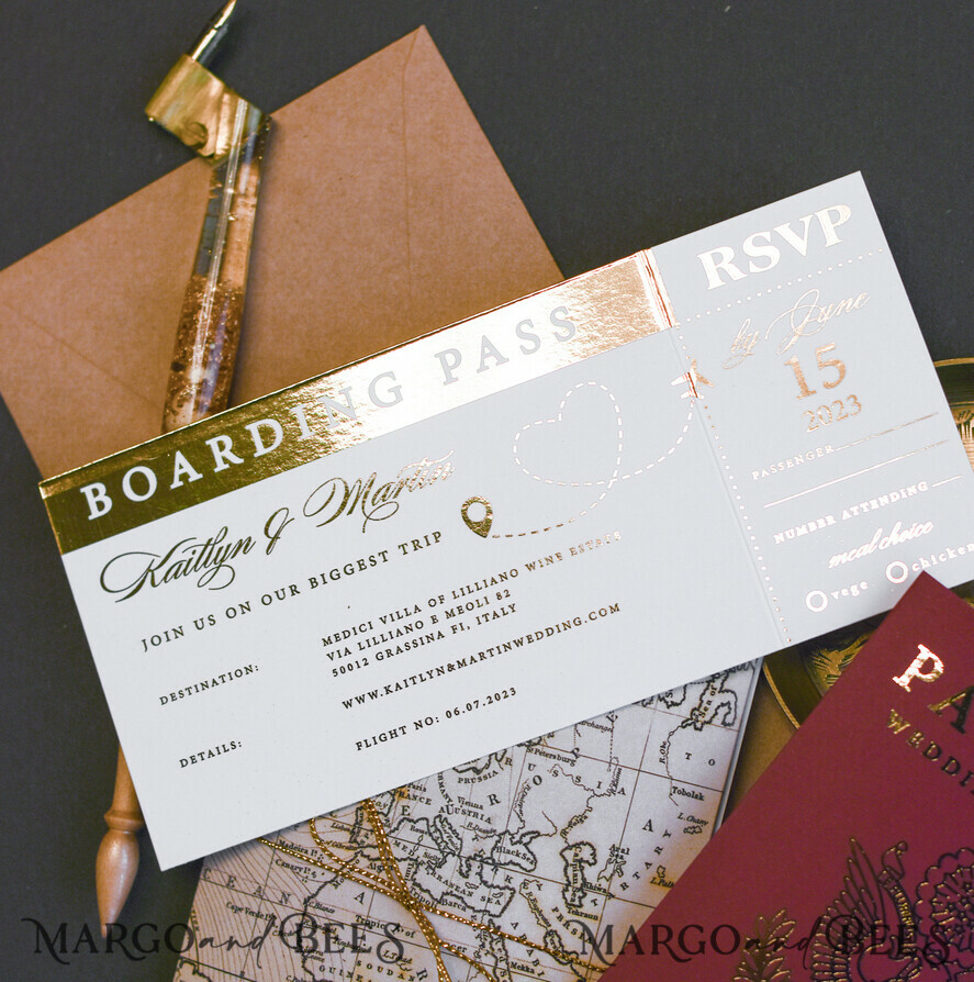 HOCHZEITS EINLADUNGEN Pass zur Liebe / Strandhochzeits-Einladungen Maroon Gold Reisepass Hochzeits Einladung, Karten für Hochzeiten mit Karte, Boarding Pass, Burgunder Reisepass Hochzeits Einladungen im Ausland, Einladungen für Zielhochzeiten, Reisekarten Hochzeitsstationery